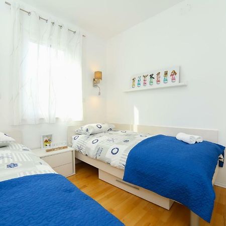Amazing Luxury 4Star Apartment Laura Supetar Exterior foto