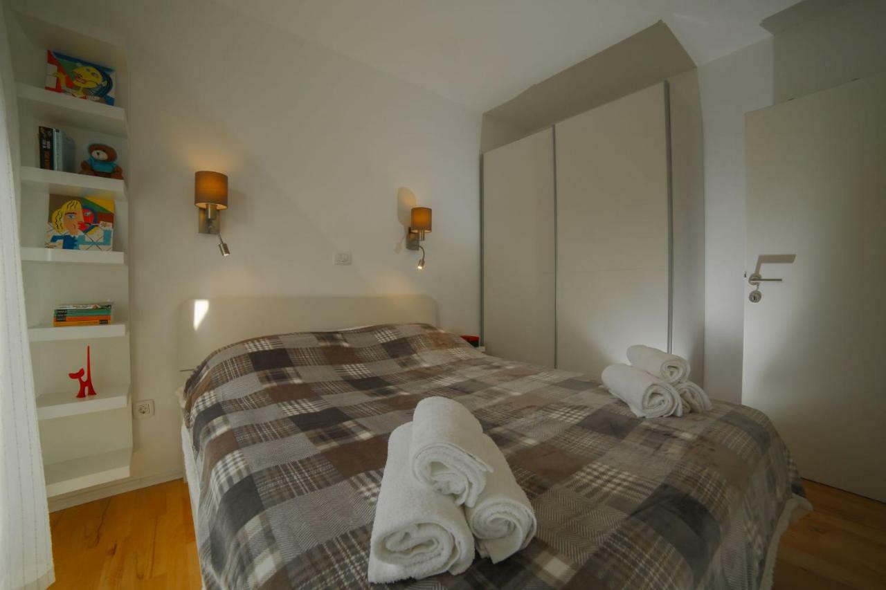 Amazing Luxury 4Star Apartment Laura Supetar Exterior foto